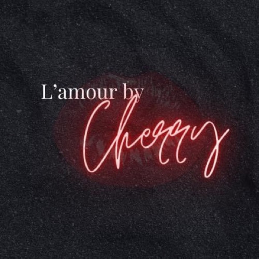 Meet your Posher, Valerie 😘